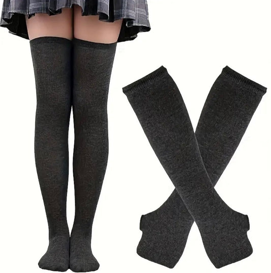 Grey Pair of Socks & Fingerless Gloves